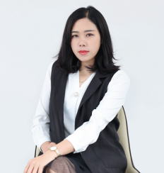 別墅大宅裝修設(shè)計(jì)師張友媛