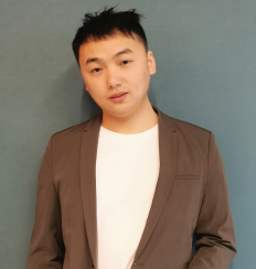 別墅大宅裝修設(shè)計(jì)師盛冠源