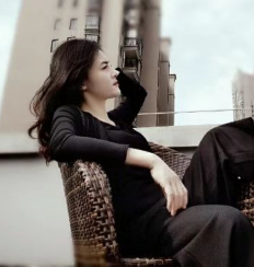 別墅大宅裝修設(shè)計(jì)師陳玟池